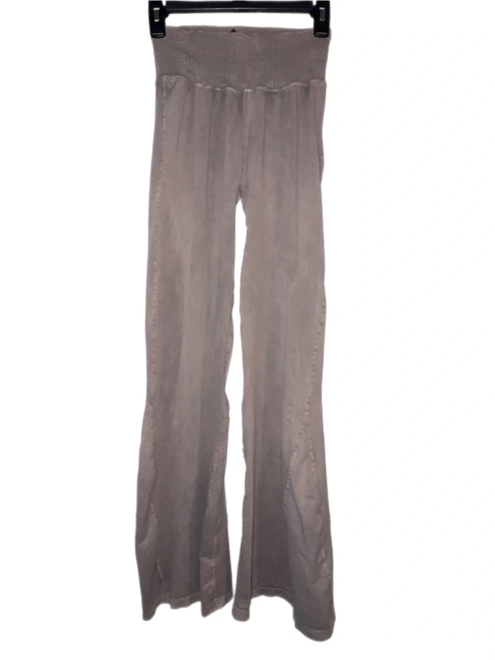 Free People FP Movement Good Karma Flare Leggings M/L NWOT - Picture 3 of 7